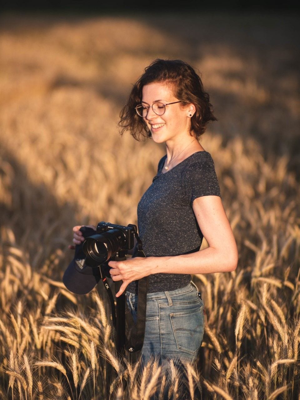Camille Béglin avec son appareil photo